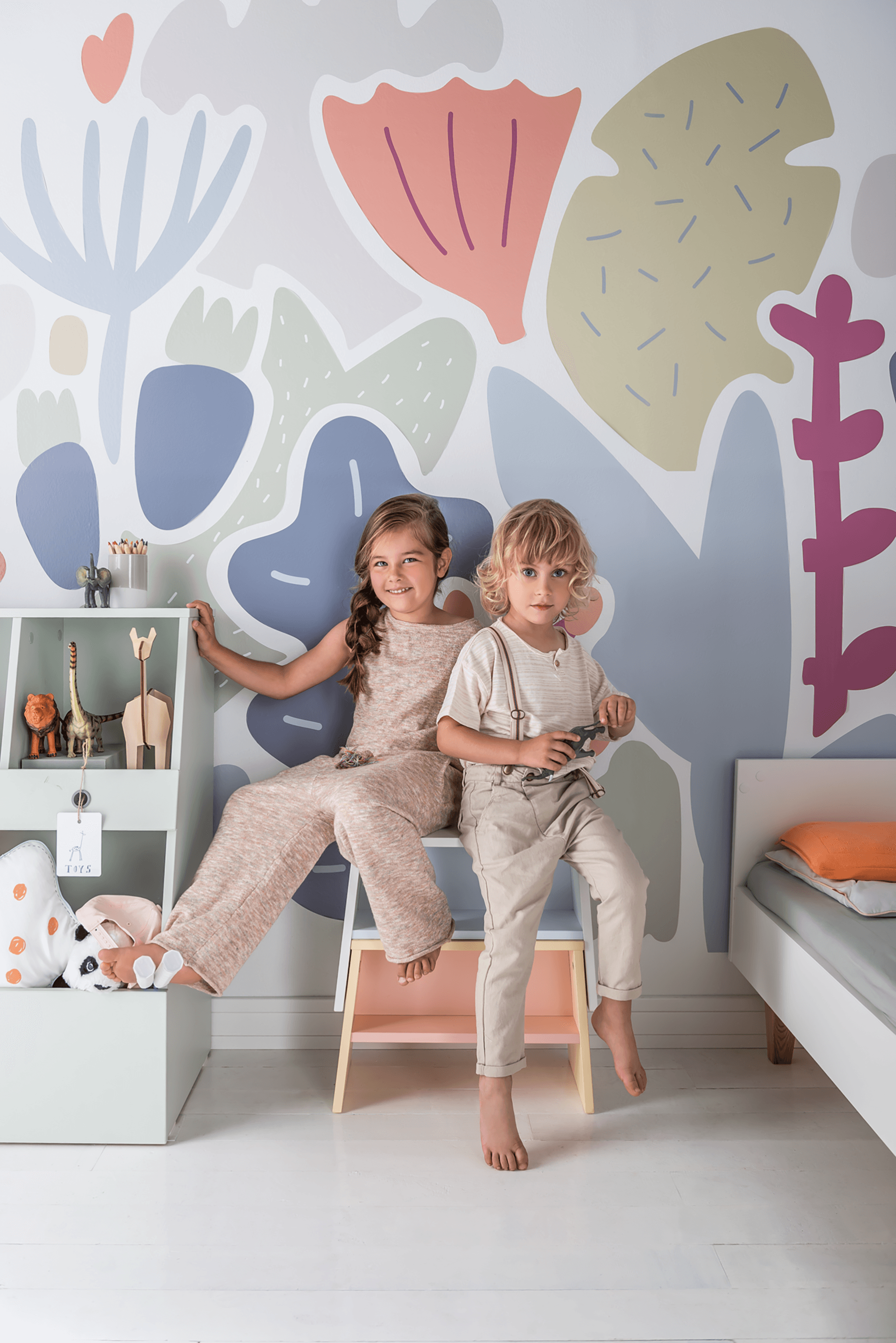 CATALOGUE OF CHILDREN'S FURNITURE AND ACCESSORIES