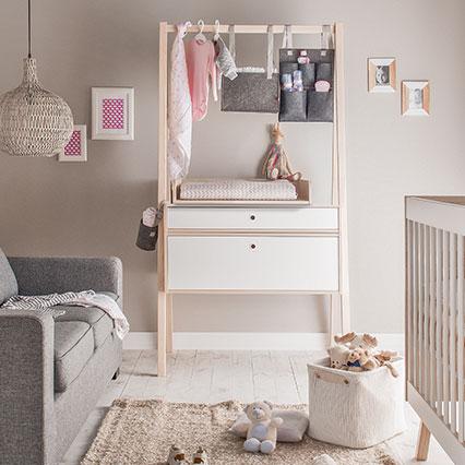 Dresser changer Spot arrangement