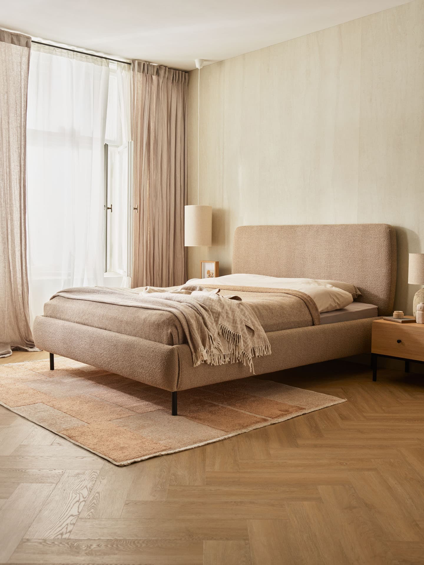 KOJĄCA PRZESTRZEŃ SYPIALNI