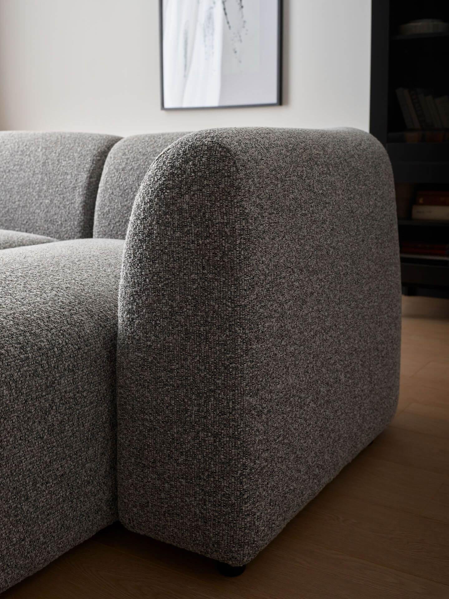 sofa nui w tkaninie boucle