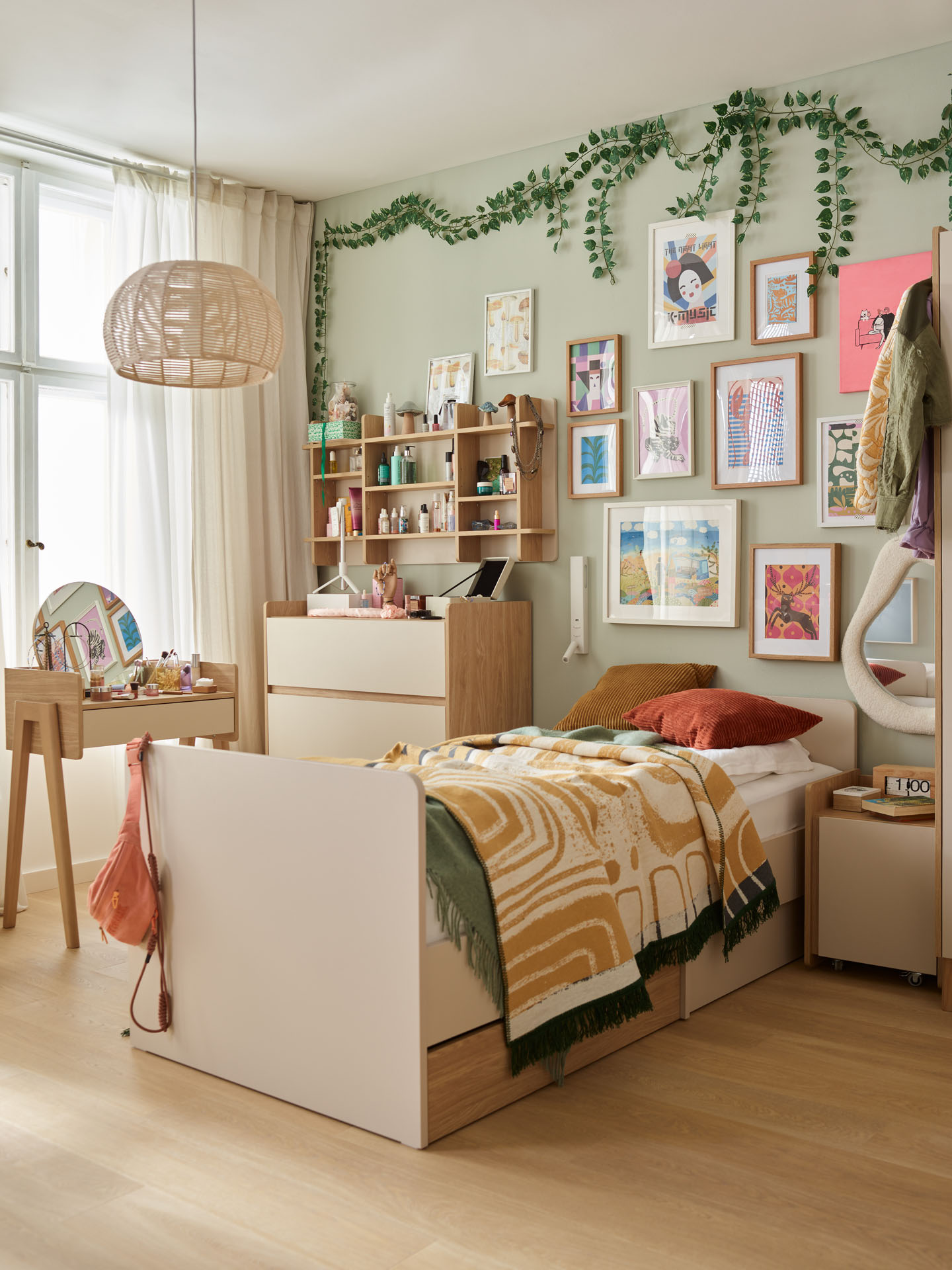 Łóżko pojedyncze Muve dzielące pokój młodzieżowy