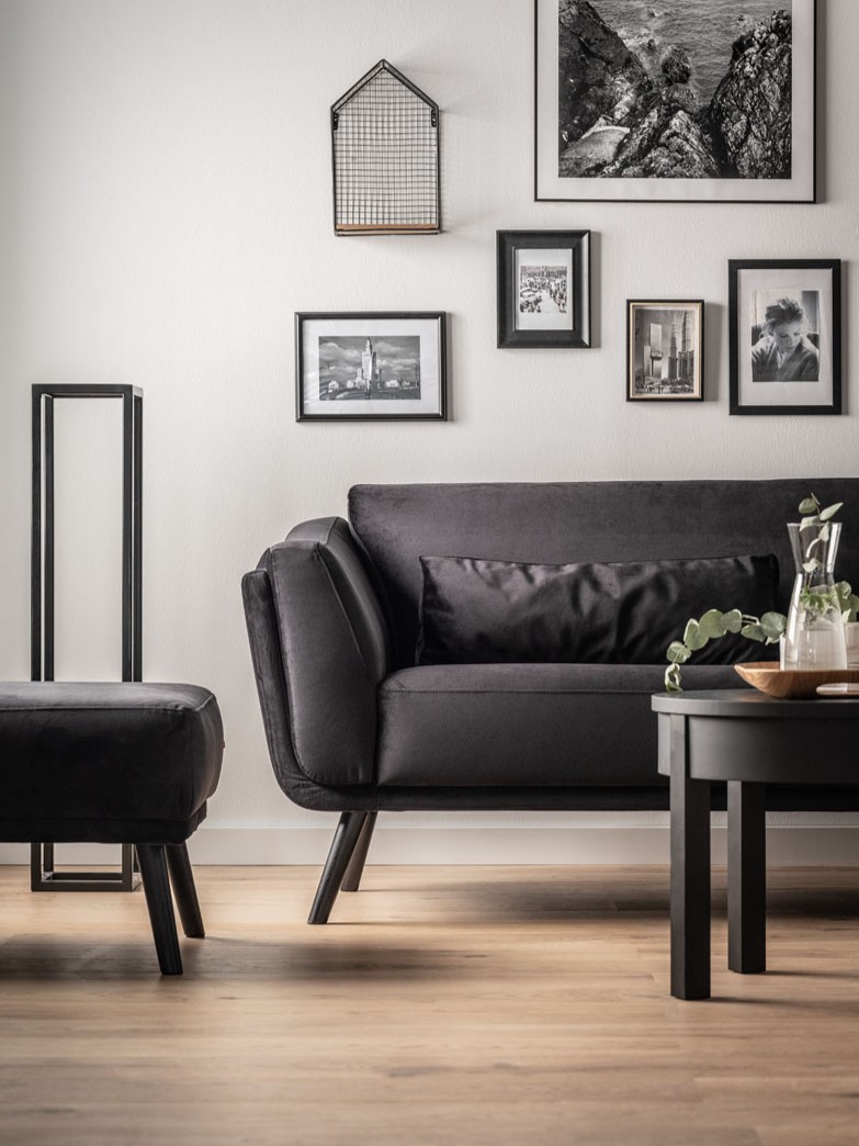 sofa w eleganckiej tapicerce