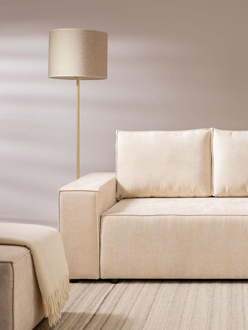 beżowa sofa w przyjemnej tkaninie vox