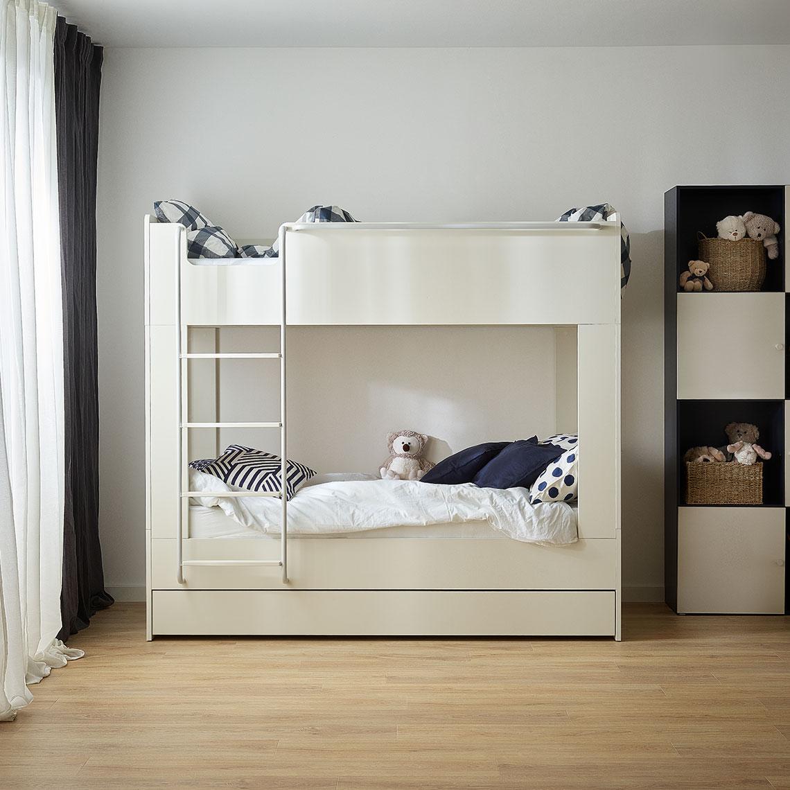 Bunk bed,foldaway left Reli arrangement