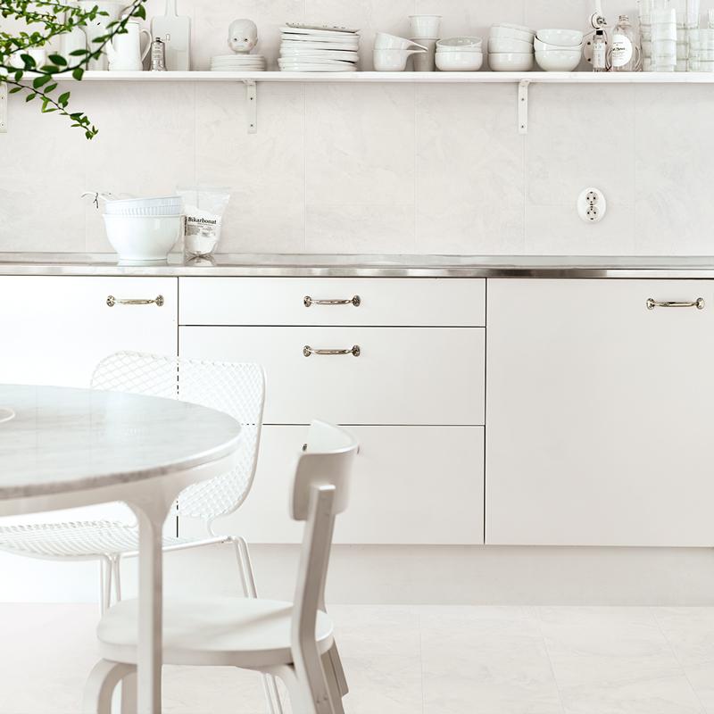 Panele winylowe Pergo Viskan Pro Kamień Alpejski Biały V4220-40169 aranżacja