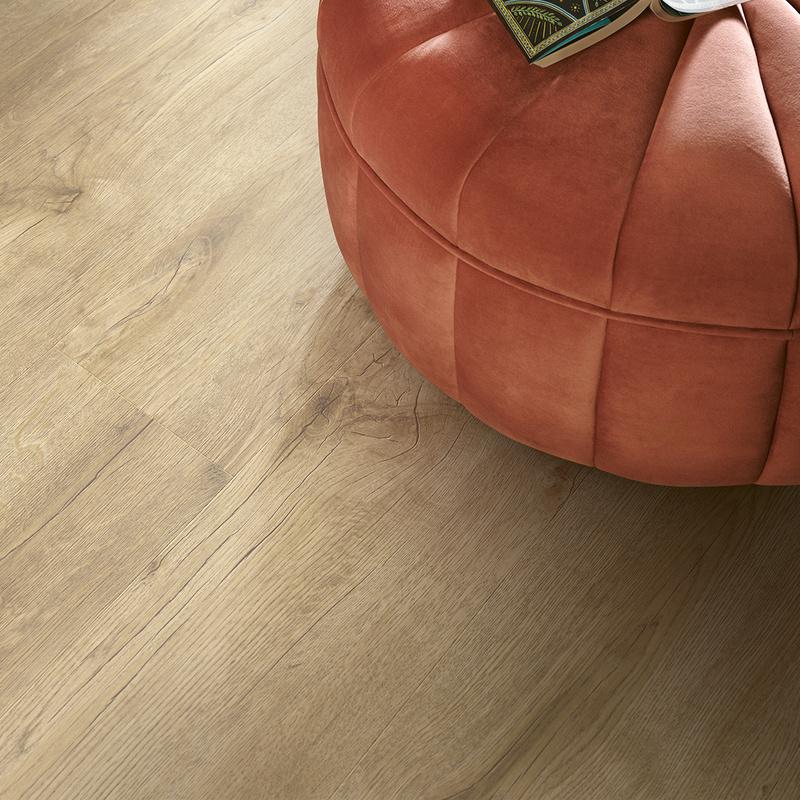 Panele winylowe Pergo Namsen Pad Pro Dąb Stuletni Beżowy V4307-40286 aranżacja