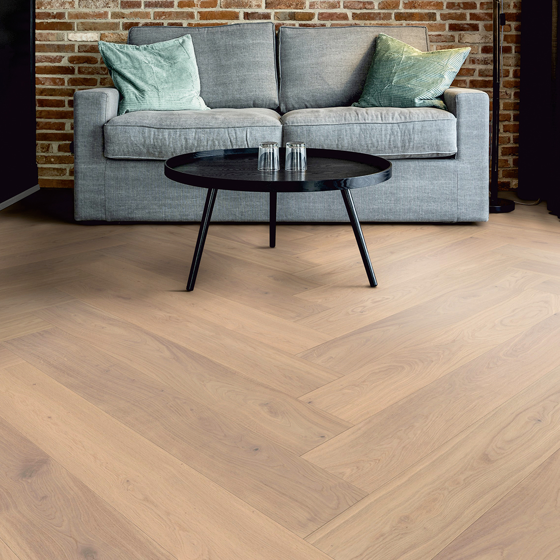 Podłoga drewniana Ter Hürne Herringbone Collection Dąb Helgoland aranżacja