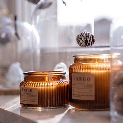 Largo large scented candle arrangement