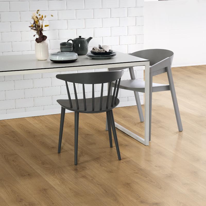 Panele podłogowe EGGER Nature Sense Classic Dąb Nord naturalny EL2970 aranżacja