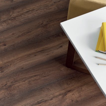 Panele podłogowe VOX Szmaragd AC4 Dąb Modena Royal aranżacja