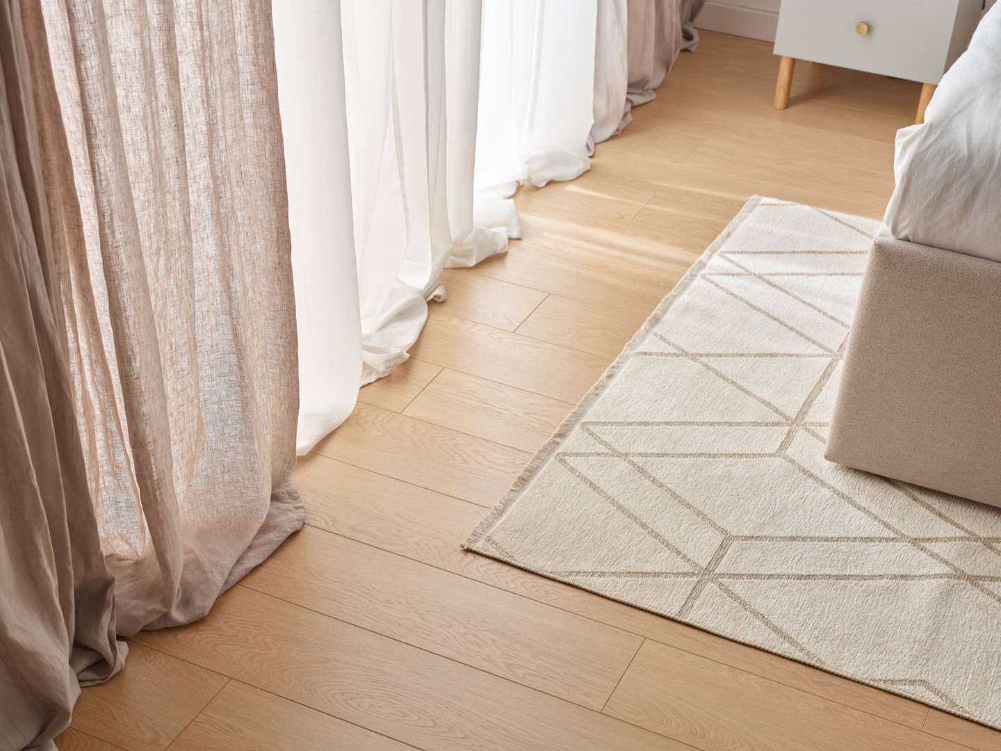 Rodzaje paneli podłogowych – jak wybrać idealne dla domu?