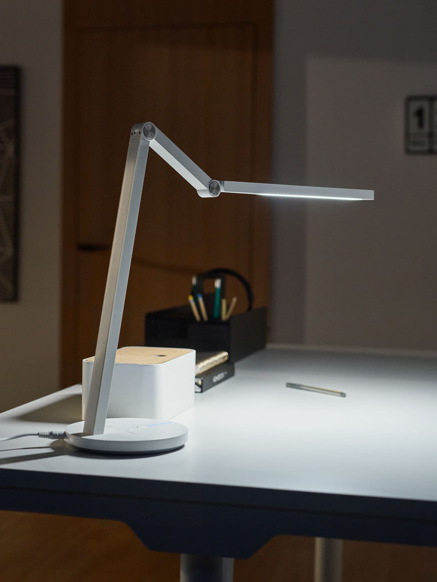 What Does a Desk Lamp Look Like: Stunning Designs to Brighten Your Space