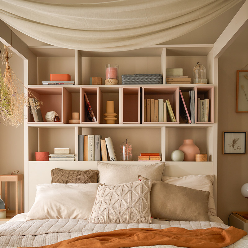 Double bed with canopy and with bookcase 4 You Fresh arrangement