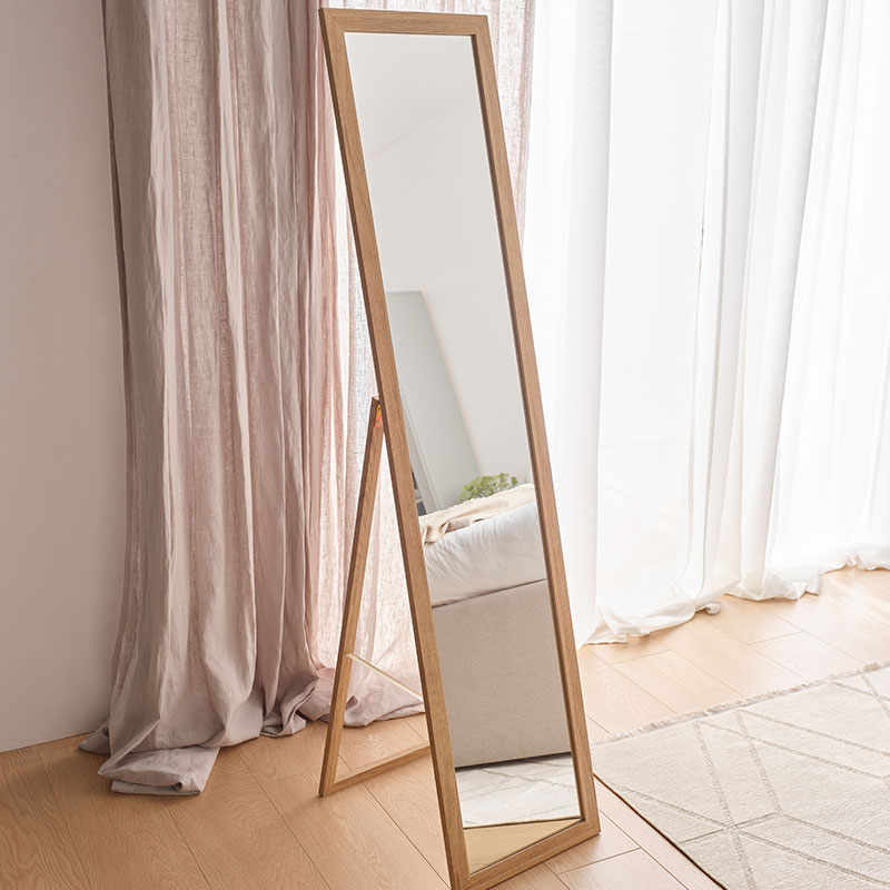 Standing mirror Mirro arrangement