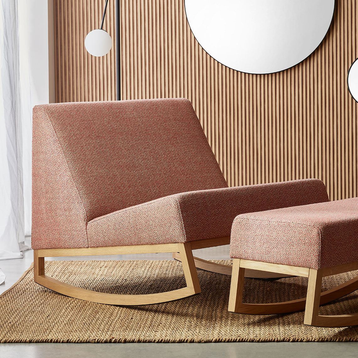 Stan rocking chair arrangement