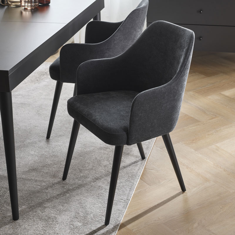 Alivio chair arrangement