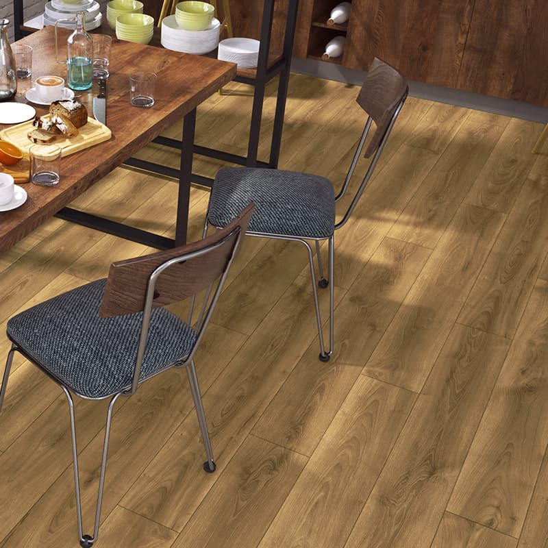 Panele podłogowe SWISS KRONO Aurum Symfonia Aqua Zero Dąb Furioso D40434 aranżacja