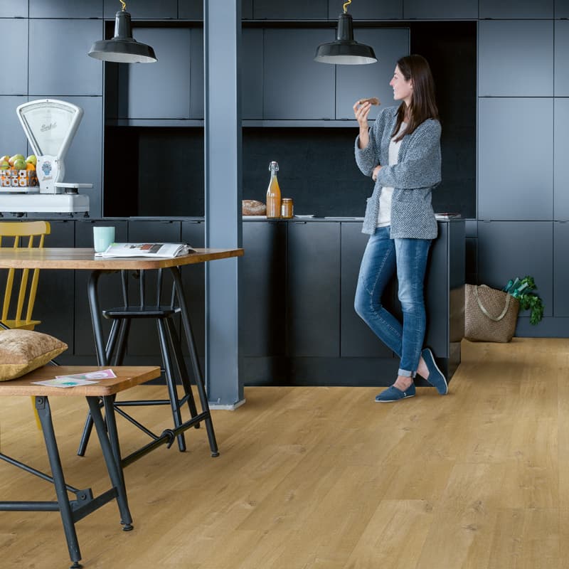 Panele winylowe Quick Step Fuse Dąb lniany średni naturalny SGMPC20329 aranżacja