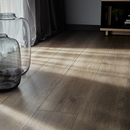 Rigid core flooring with integrated underlay IXPE VOX Rigio Oak Herme arrangement