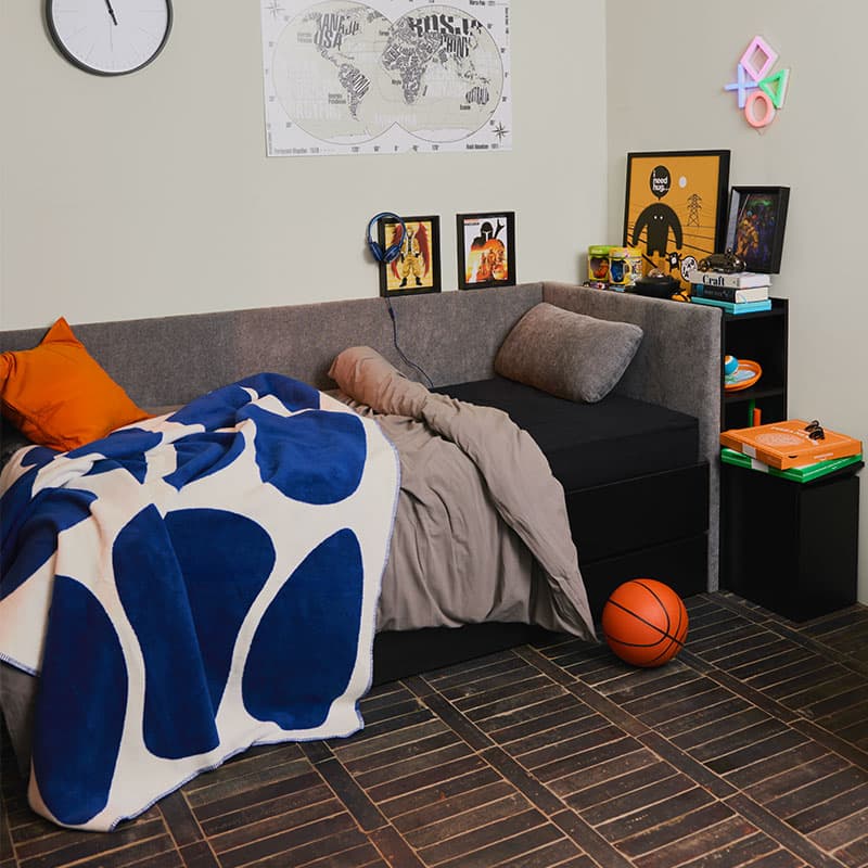 Right upholstered bed with lift-up frame and cover panel Young Users Next arrangement