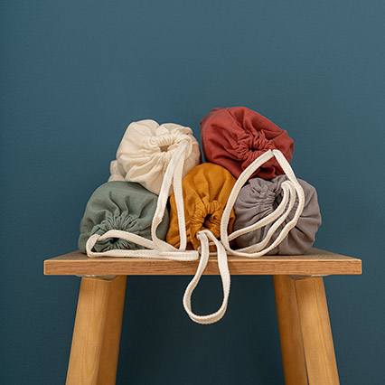 PURE RIBBED SHEET 70X140 CM mustard arrangement