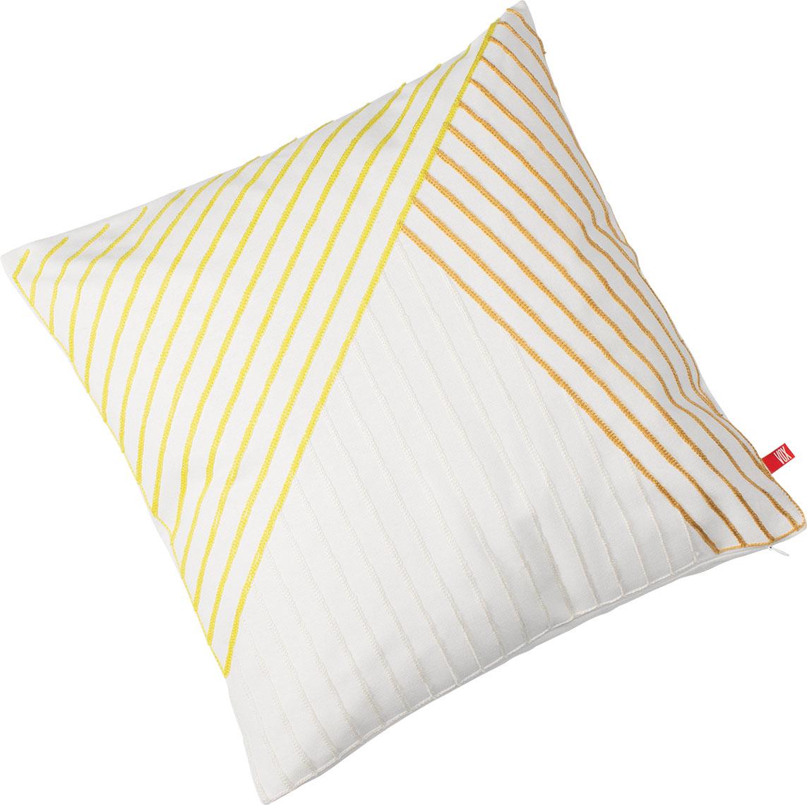 Zona II pillow