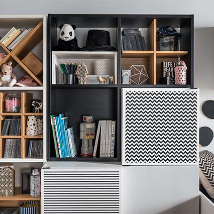 Wall Shelf L Young Users arrangement