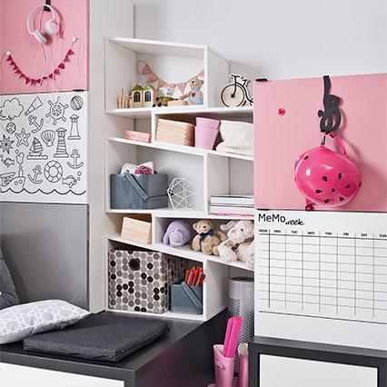 Slanting shelf Young Users arrangement