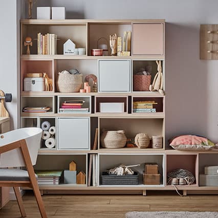Bookcase wide cava beige / powder pink / gray beige / white Balance arrangement