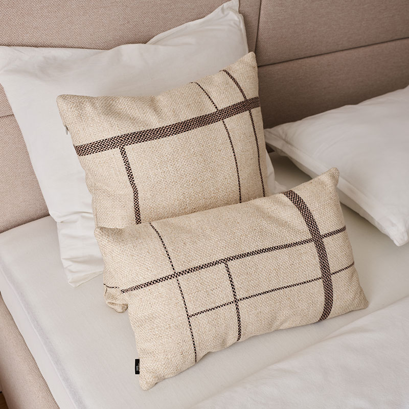 Pillow 50x30 Lini arrangement