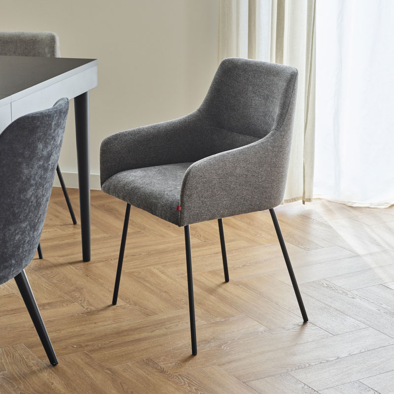 Archi chair arrangement