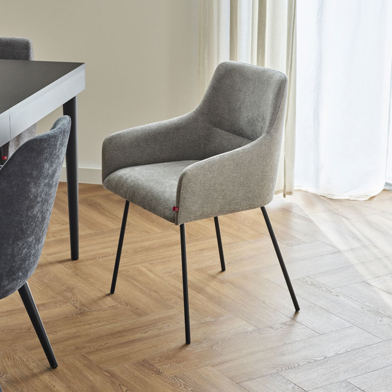 Archi chair arrangement
