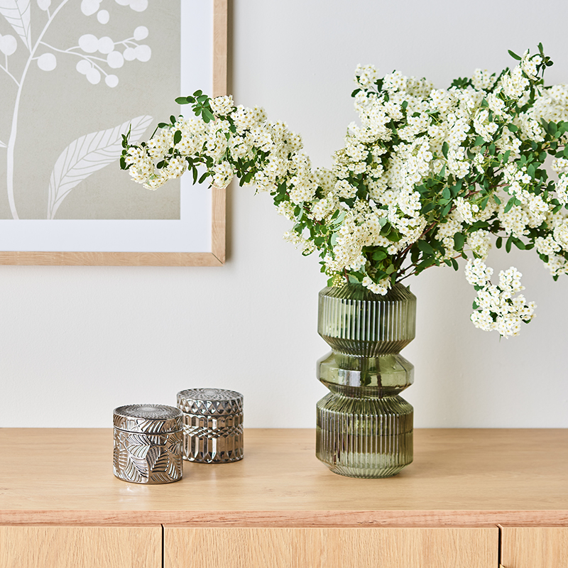 Flora vase arrangement