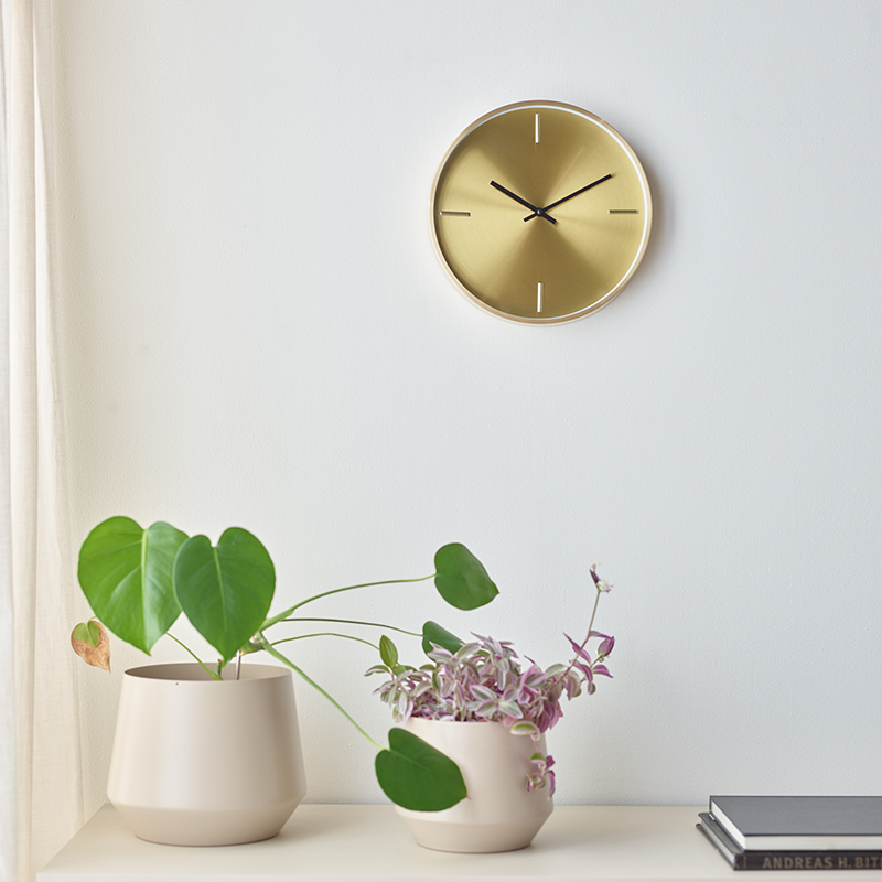 Istanbul wall clock arrangement