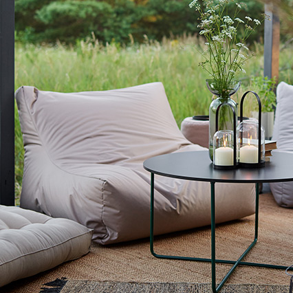 Wide pouffe Looz arrangement