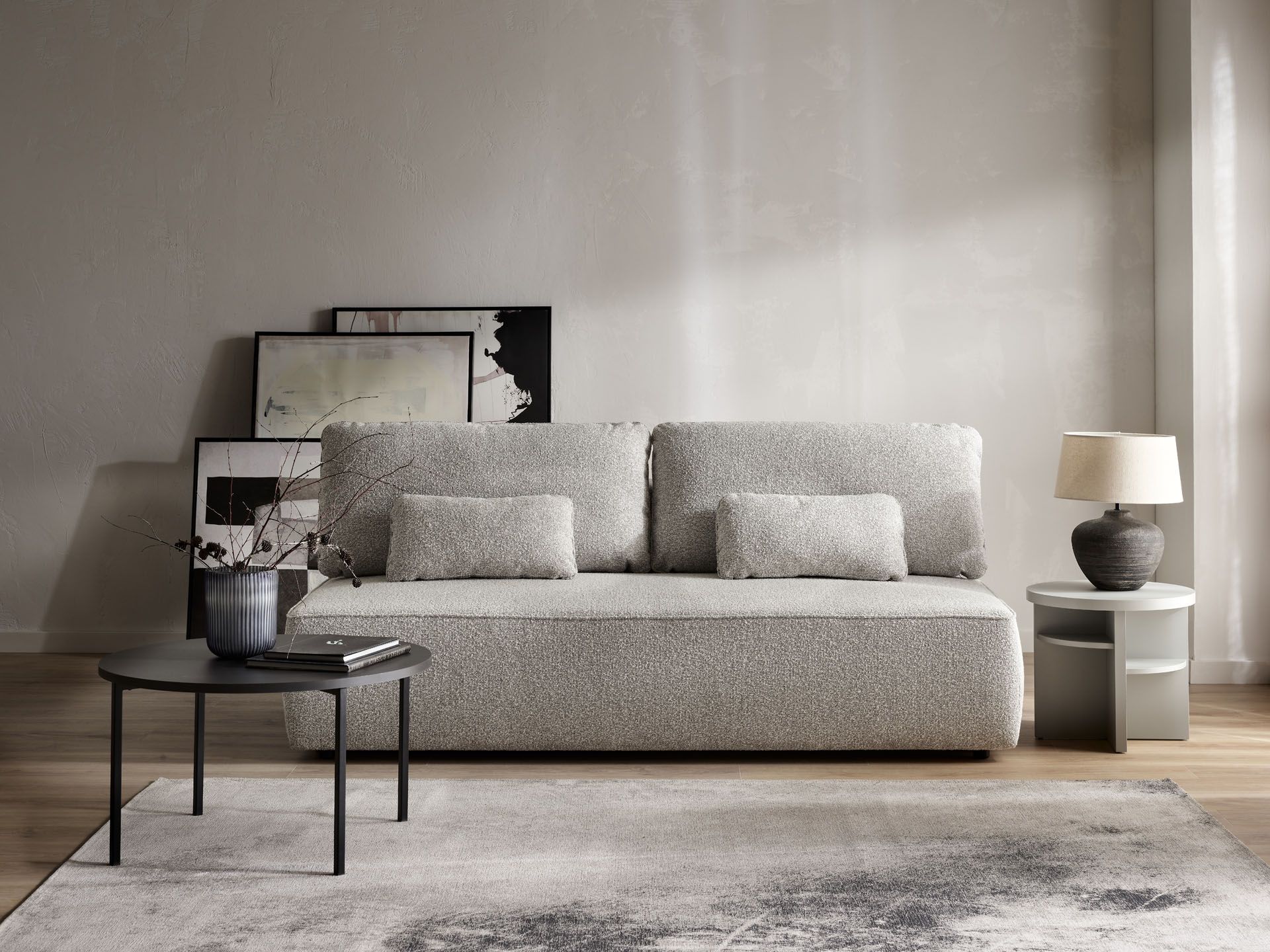 Granat, nude czy klasyczna biel? Oto 8 najmodniejszych kolorów ścian!