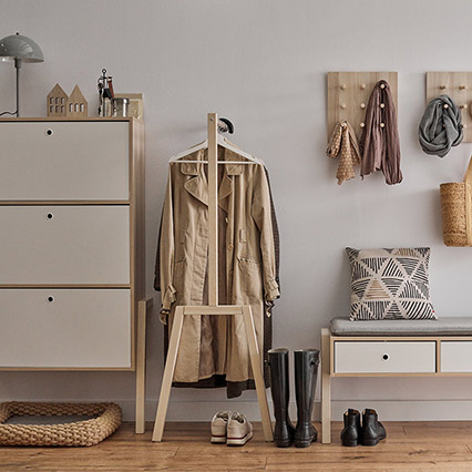 External hanger for wardrobes Spot Young arrangement