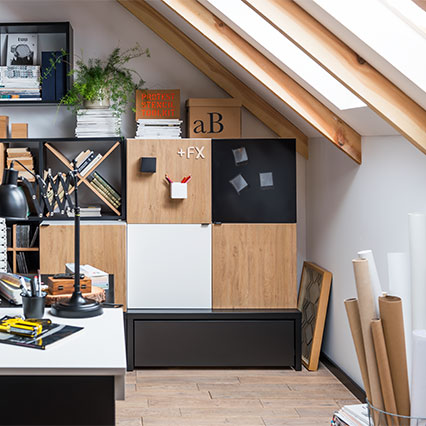 Wide chest of drawers Young Users arrangement