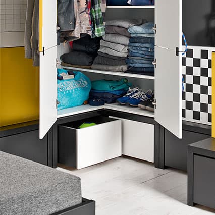 Podest narożny z szufladami Young Users aranżacja