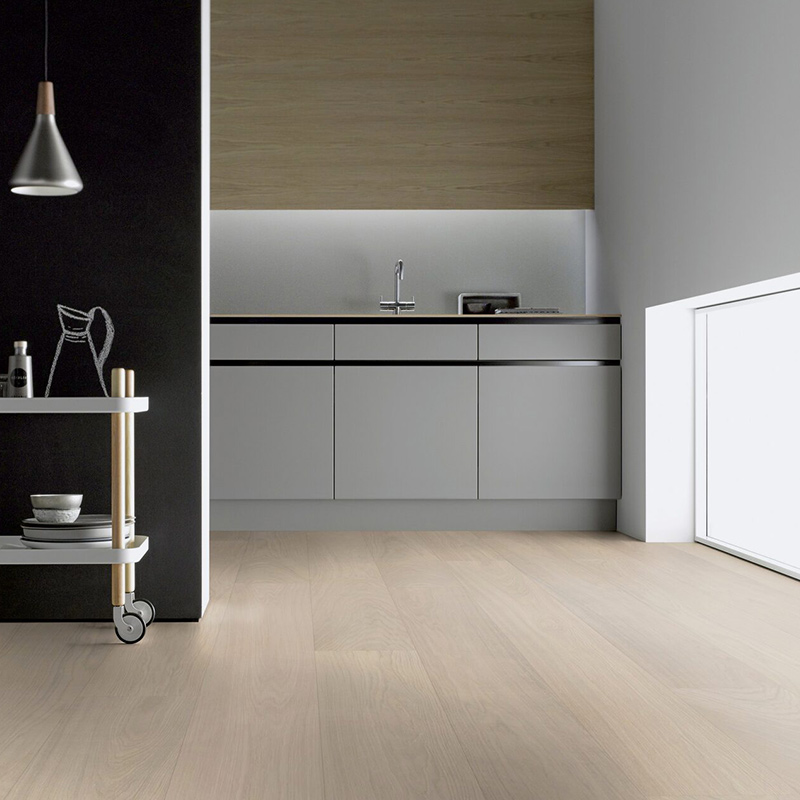 Podłoga hybrydowa Ter Hürne Hywood Classic Dąb Una Z19a aranżacja