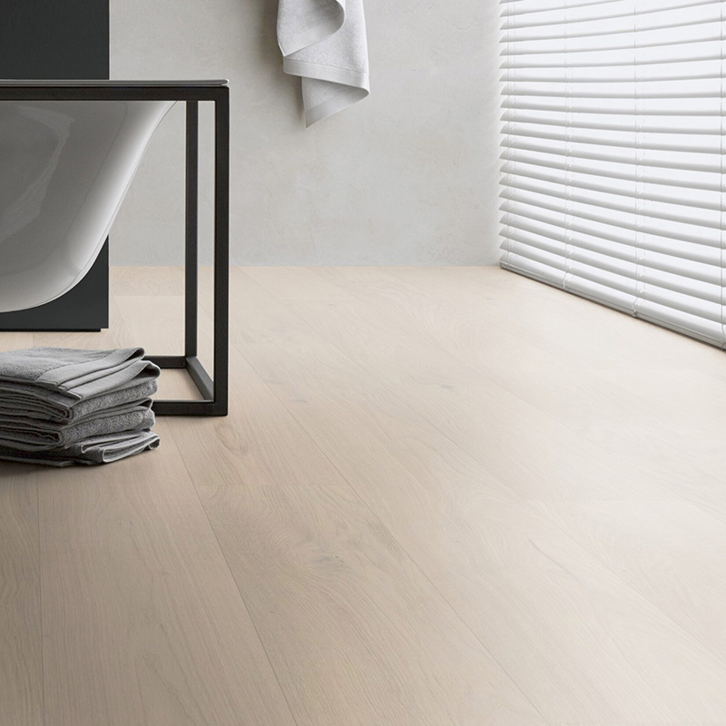 Podłoga hybrydowa Ter Hürne Hywood Noblesse Dąb Veluwe Z06b aranżacja