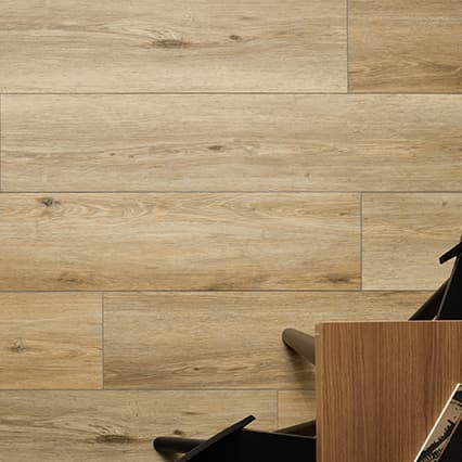 Panele winylowe z twardym rdzeniem VOX Rigio Oak Bore aranżacja