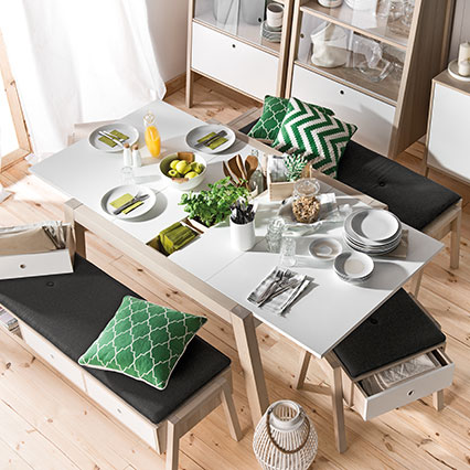 Extendable table Spot arrangement