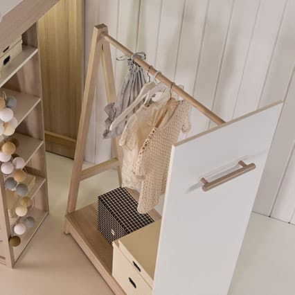 Wieszak ruchomy łóżka piętrowego Spot Young aranżacja